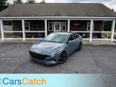Used 2023 Hyundai Elantra SEL