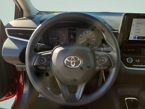 Used 2023 Toyota Corolla LE image 27