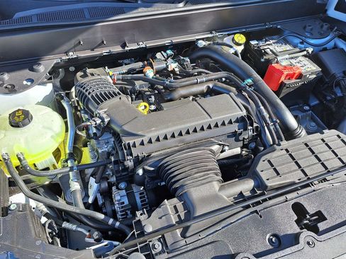 New 2026 Ford Maverick XLT image 15