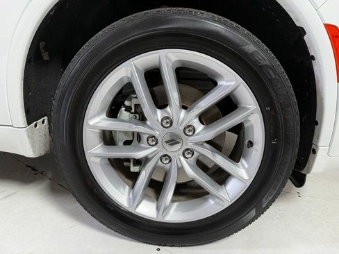 Certified 2024 Dodge Durango GT image 9