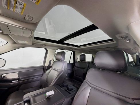 Used 2025 Ford Expedition Max Active AWD/4WD image 40