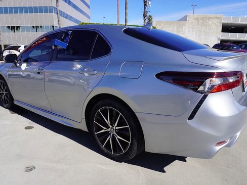 Certified 2023 Toyota Camry SE w/ Convenience Package image 6