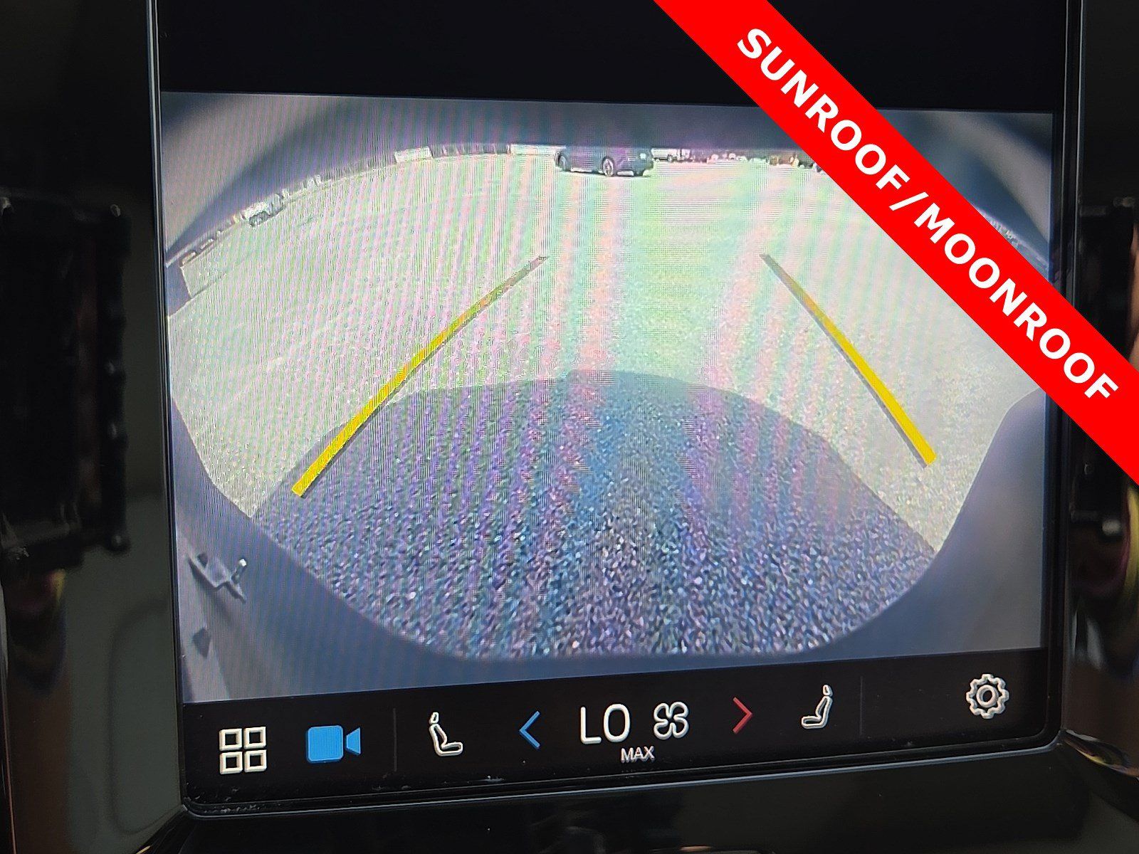 Used 2023 Volvo XC40 B4 Ultimate FWD image 18