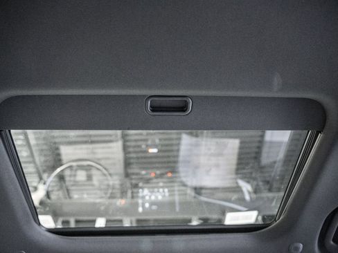 New 2025 Jeep Grand Cherokee Altitude image 31