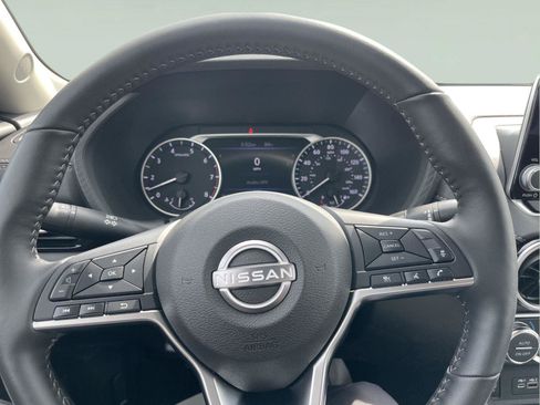Used 2025 Nissan Sentra SV w/ All-Weather Package FWD image 25