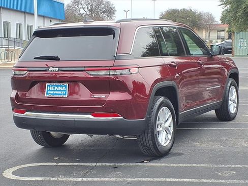 Used 2025 Jeep Grand Cherokee Laredo X image 5