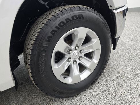 Used 2020 RAM 1500 Laramie image 30