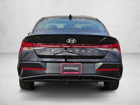 New 2026 Hyundai Elantra SEL Sport FWD image 8