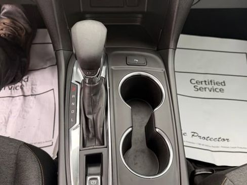 Used 2024 Chevrolet Equinox LT image 31