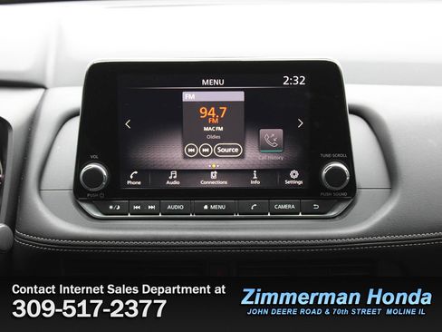 Used 2024 Nissan Rogue S image 14