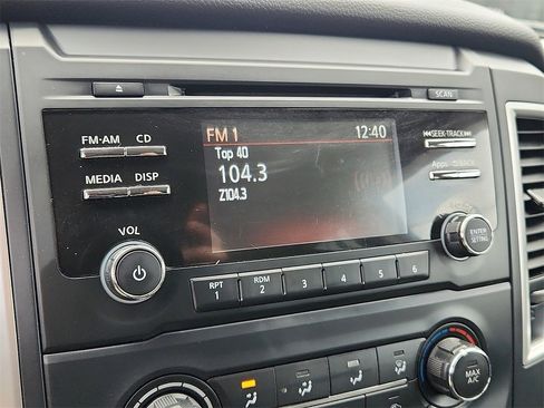 Used 2017 Nissan Titan S image 16