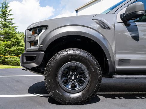 Used 2018 Ford F150 Raptor w/ Equipment Group 802A Luxury AWD/4WD image 4
