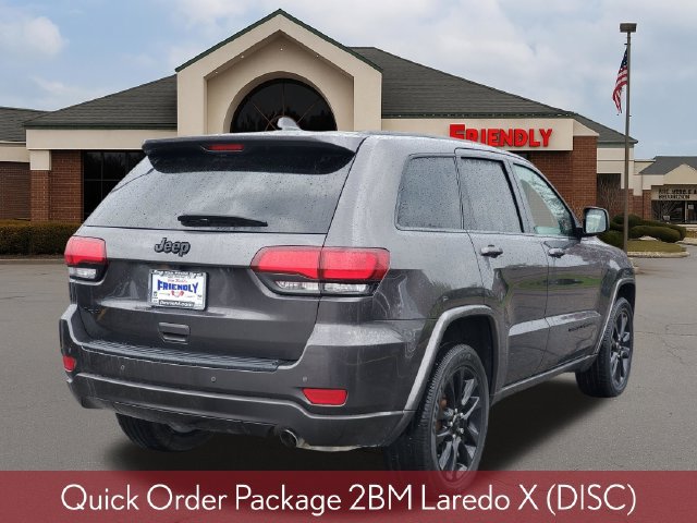 Used 2021 Jeep Grand Cherokee Laredo X AWD/4WD image 3