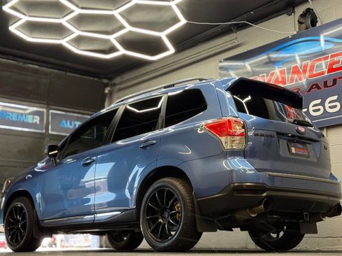 Used 2017 Subaru Forester 2.0XT Touring AWD/4WD image 11