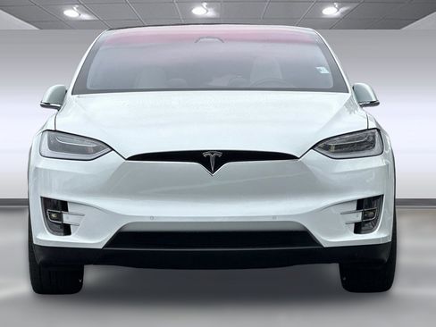 Used 2018 Tesla Model X 100D image 5