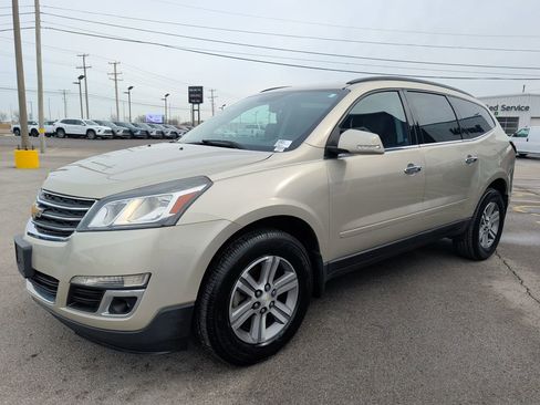 Used 2015 Chevrolet Traverse LT image 3