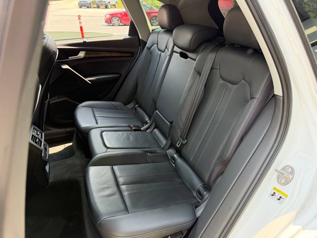 Used 2018 Audi Q5 2.0T Premium Plus AWD/4WD image 32