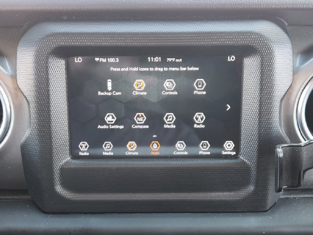 Used 2021 Jeep Wrangler Unlimited Sahara AWD/4WD image 16