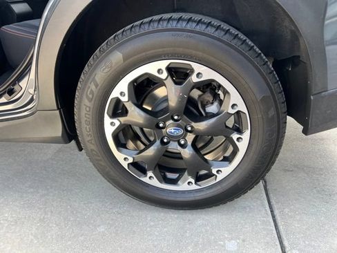 Used 2021 Subaru Crosstrek 2.0i Premium w/ Moonroof Package AWD/4WD image 18