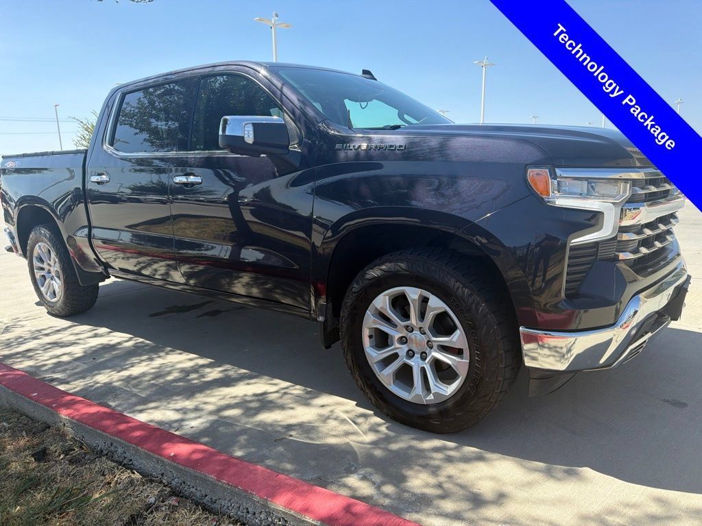 Used 2022 Chevrolet Silverado 1500 LTZ w/ Technology Package AWD/4WD image 9