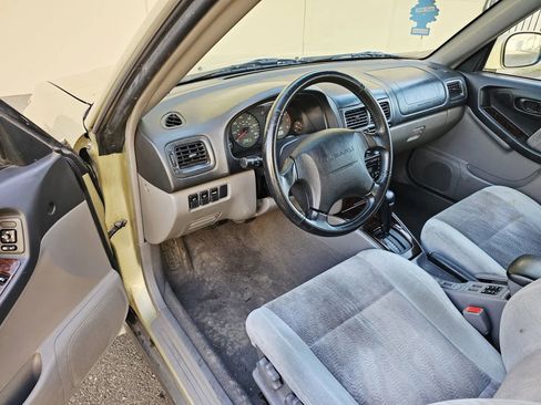 Used 2002 Subaru Forester Sport image 9