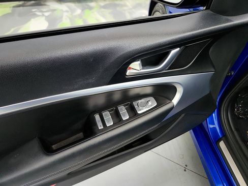 Used 2022 Genesis G70 2.0T image 22