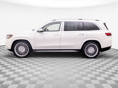 Used 2023 Mercedes-Benz Maybach GLS 600 4MATIC image 2