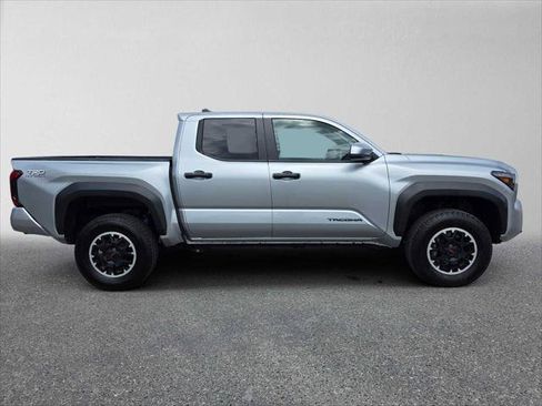 Used 2024 Toyota Tacoma TRD Off-Road AWD/4WD image 2