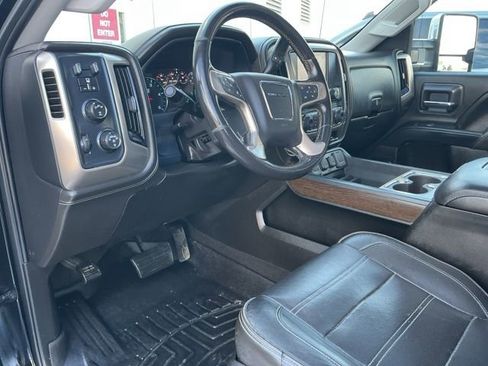 Used 2018 GMC Sierra 3500 Denali w/ Duramax Plus Package image 21