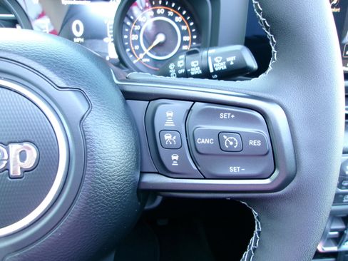 New 2026 Jeep Wrangler Unlimited Sport image 11