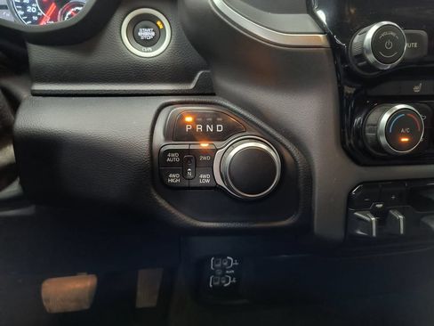 Used 2019 RAM 1500 Big Horn AWD/4WD image 13