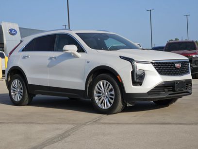 Used 2024 Cadillac XT4 Luxury w/ Cold Weather Package