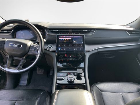Used 2022 Jeep Grand Cherokee L Limited image 22
