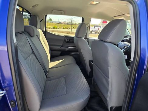 Used 2023 Toyota Tacoma SR5 AWD/4WD image 13