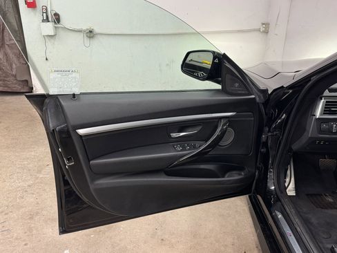 Used 2017 BMW 340i Gran Turismo xDrive AWD/4WD image 13
