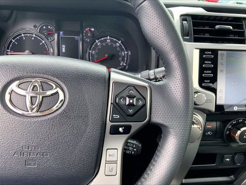 Used 2022 Toyota 4Runner SR5 Premium w/ Moonroof Package AWD/4WD image 14