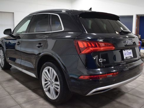 Used 2018 Audi Q5 2.0T Premium Plus w/ Premium Plus Package image 2