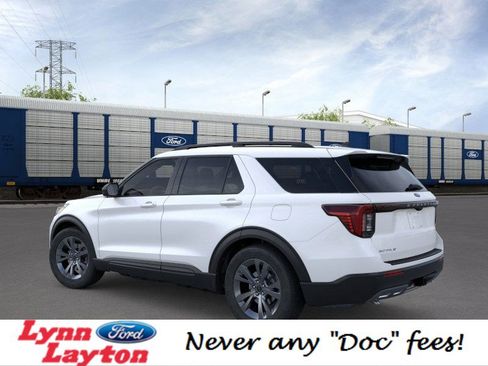 New 2026 Ford Explorer Active image 4
