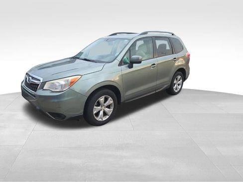 Used 2014 Subaru Forester 2.5i Premium w/ Popular Package #2 AWD/4WD image 4