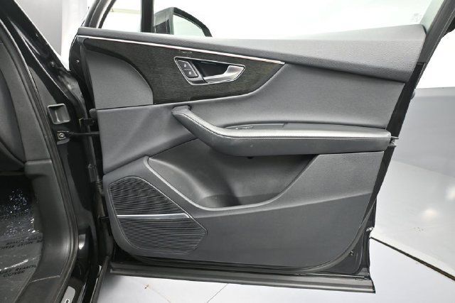 Used 2022 Audi Q7 3.0T Premium Plus AWD/4WD image 42