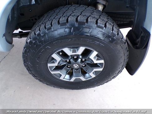 Used 2005 Toyota Tacoma PreRunner RWD image 24