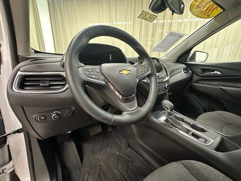 Certified 2024 Chevrolet Equinox LT image 24