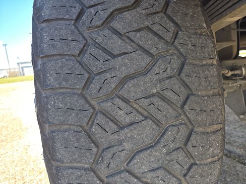 Used 2024 GMC Sierra 2500 Denali w/ Technology Package image 17