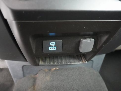 Used 2022 Ford F250 XLT image 30