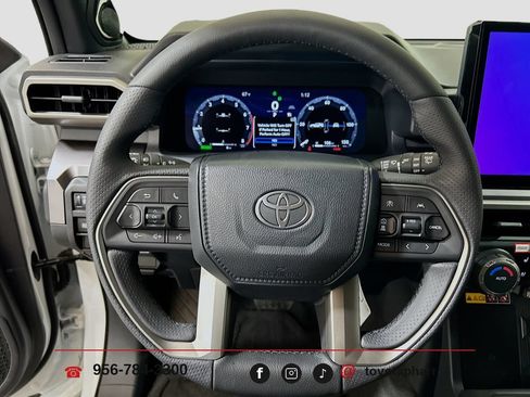 Used 2026 Toyota 4Runner TRD Off-Road Premium w/ Tow Technology Package AWD/4WD image 12