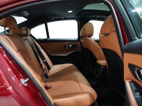 Used 2025 BMW 330i xDrive Sedan w/ M Sport Package image 33