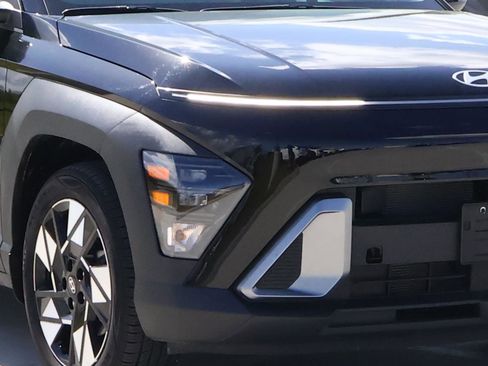 Used 2025 Hyundai Kona SEL image 7