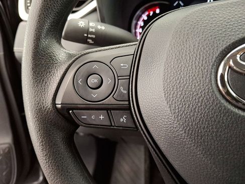 Certified 2025 Toyota RAV4 XLE AWD/4WD image 9