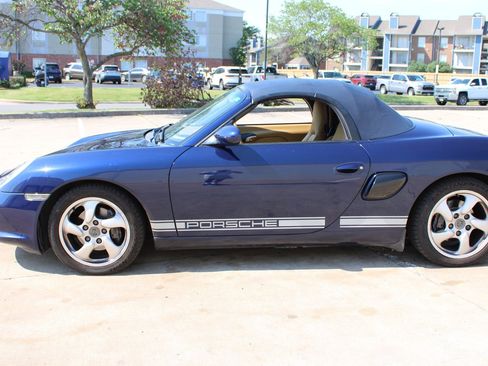 Used 2003 Porsche Boxster RWD image 3