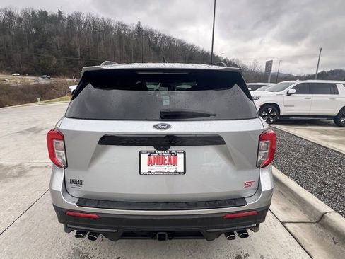 Used 2023 Ford Explorer ST w/ Equipment Group 401A image 4